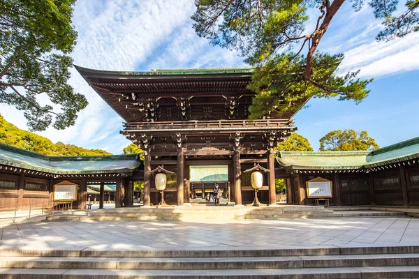 Santuario Meiji Jingu en Shibuya, Tokyo- Japón — Foto de Stock