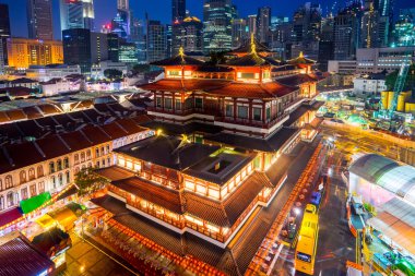 Singapur şehir gece mahallesinde