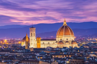 Toskana İtalya Floransa Duomo adlı gece