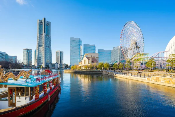 Yokohama cidade e horizonte da cidade de Yokohama ao pôr-do-sol, Japão — Fotografia de Stock