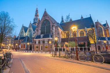 Hollanda, Amsterdam 'daki Oude Kilisesi Oude Kerk.
