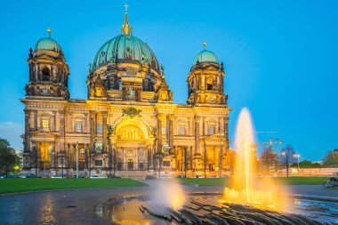 Berlin Cathedral, Berlin, Almanya geceleri