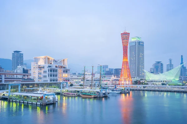 Torre Kobe y Puerto de Kobe en Japón — Foto de Stock