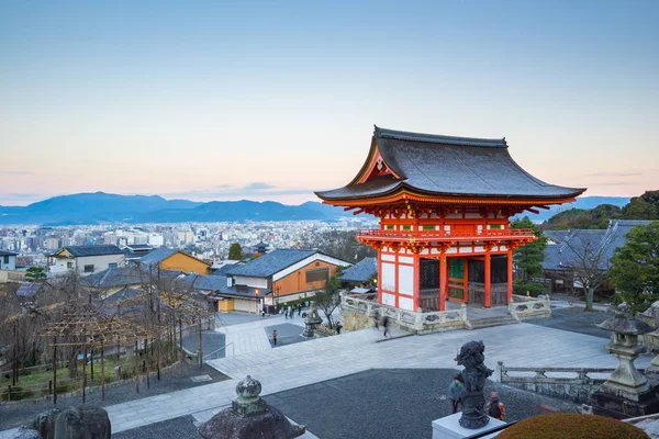 Kyoto gród z Dera Kiyomizu Rozciągacz w Kioto, Japonia — Zdjęcie stockowe