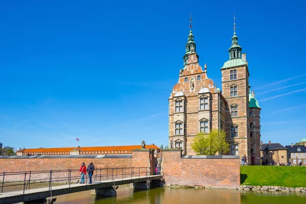 O Castelo de Rosenborg ou a Fenda de Rosenborg em Copenhague, Dinamarca — Fotografia de Stock