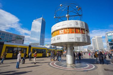 Alexanderplatz Meydanı ile Berlin City, ORME dünya saati