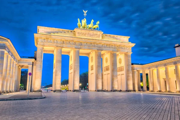Brandenburger Tor, Berlin, Almanya geceleri