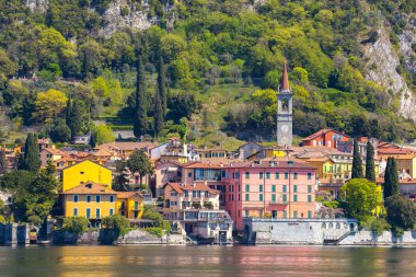 Como Gölü manzaralı Varenna Lecco, İtalya