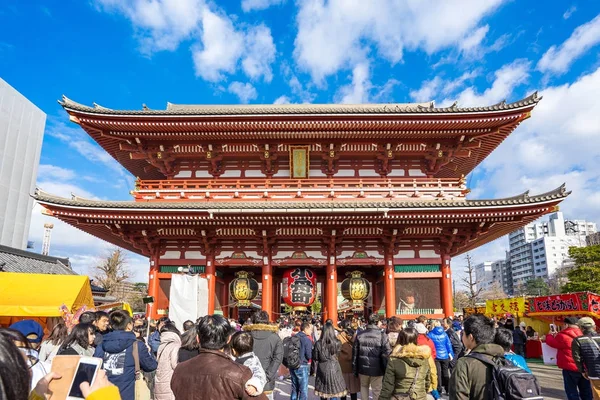 La foule au Temple Senso-ji à Tokyo, Japon — Photo