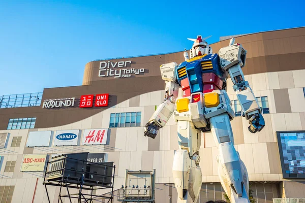 Il museo Gundam Front Tokyo a Odaiba Tokyo, Giappone — Foto Stock