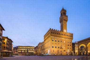 Piazza della Signoria Florenc Palazzo Vecchio önünde