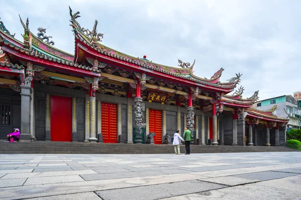 Храм Синтяня в городе Тайбэй, Тайвань — стоковое фото