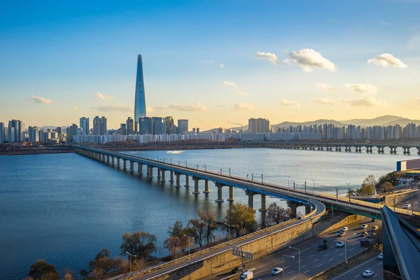 Han Nehri manzaralı Seoul şehir manzarası Seoul City, South K