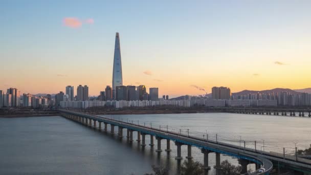 首尔市与韩江的天际线日落 — 图库视频影像