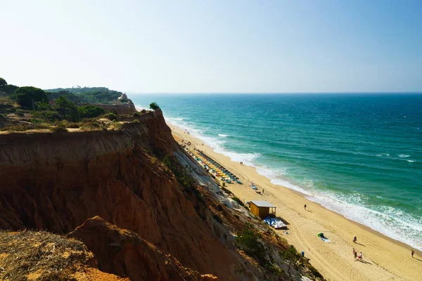 Пляж Фалькао в Алгарве, Португалия — стоковое фото