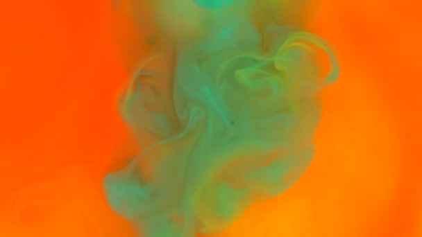 4k Filmmaterial. Abstrakter Hintergrund. Flüssige Tinte Farben Mischung platzen Wirbelflüssigkeit — Stockvideo