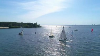 4 k hava görüntüleri. Yer tekne ters olarak regatta