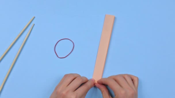 Hoe maak je Diy Beginner Chopsticks, bovenaanzicht — Stockvideo