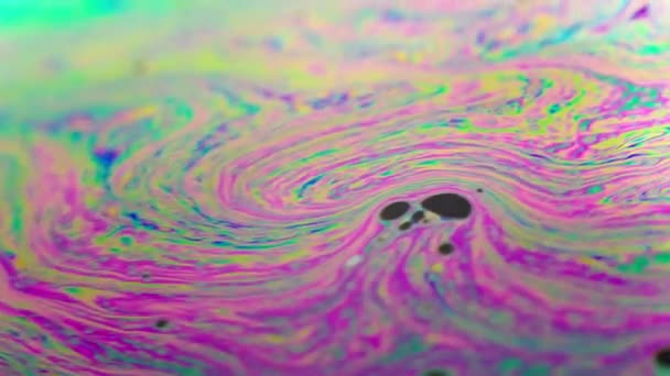 Colorato sfondo astratto fluido arcobaleno colori in movimento, macro shot — Video Stock