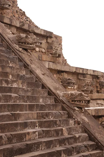 Ацтекской піраміди Теотіуакана — стокове фото