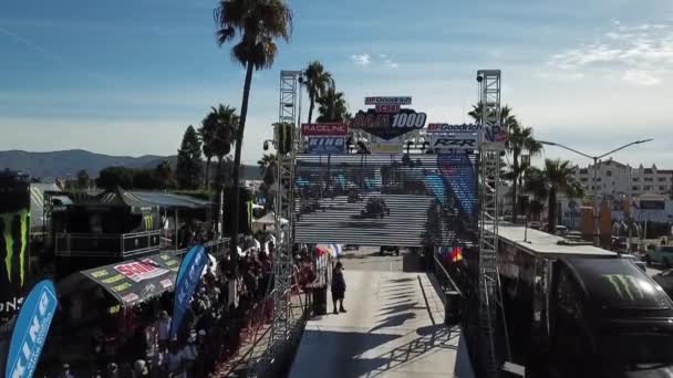 Ensenada Meksyk Listopada 2019 Start Wyścigu Baja 1000 Road 2019 — Wideo stockowe