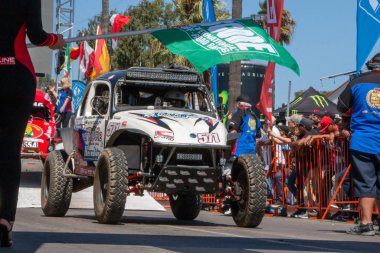 Ensenada, Meksika, 12 Eylül 2019: Baja 400 'ün başlangıcı, off-road yarışı