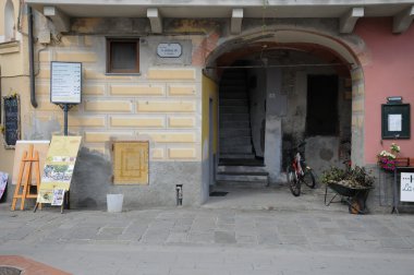 Cinqueterre kışın güzel Monterosso sokaklarında