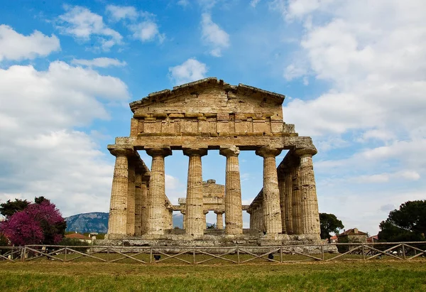 Templo de Hera no famoso Paestum Archaeological UNESCO World Her — Fotografia de Stock