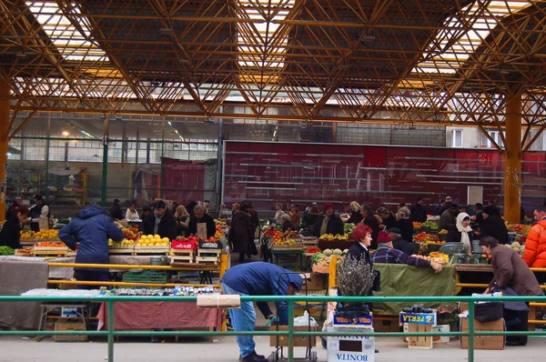 Mercado en la calle de Sarajevo, bosnia —  Fotos de Stock