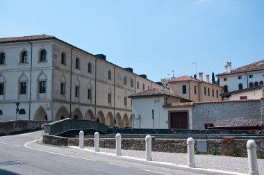 Tarihi merkez sokakları şehir Vittorio Veneto