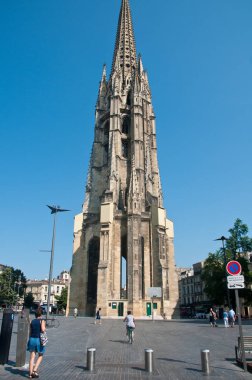 Saint michel Bordeaux eski kasaba bir piyasada Bazilikası