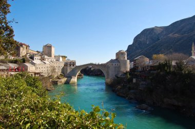Bir Mostar Köprüsü