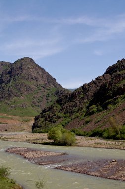 Özbekistan fergana Vadisi'nde dağlar