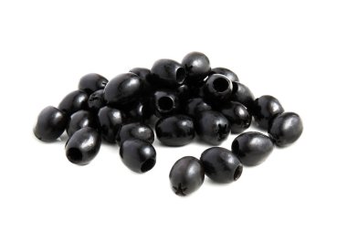 Yığın izole beyaz bir arka plan üzerinde Siyah Zeytin
