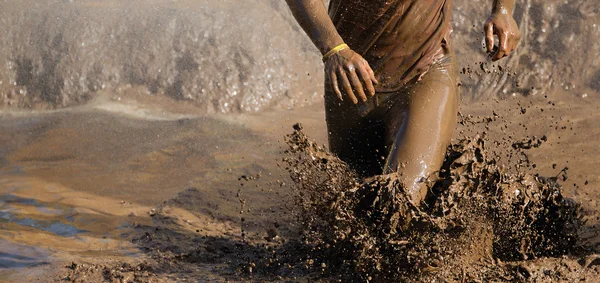 Corredores de corrida de lama — Fotografia de Stock