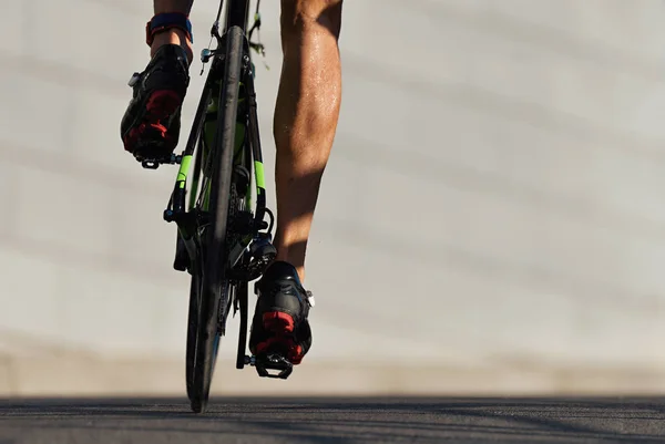 Racing Bike Detail Gear Wheels Feet — Stock Photo, Image