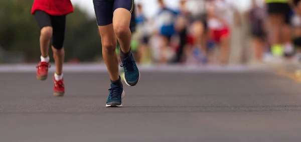 Correndo Crianças Jovens Atletas Correm Uma Corrida Infantil Correndo Cidade — Fotografia de Stock