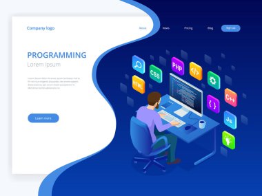 İzometrik programlama ve kodlama teknolojileri geliştirme. Web sitesi tasarımı. Genç programcı bilgisayar kullanarak yeni bir proje kodlama. Büyük laptop oturma ve çalışma adam.