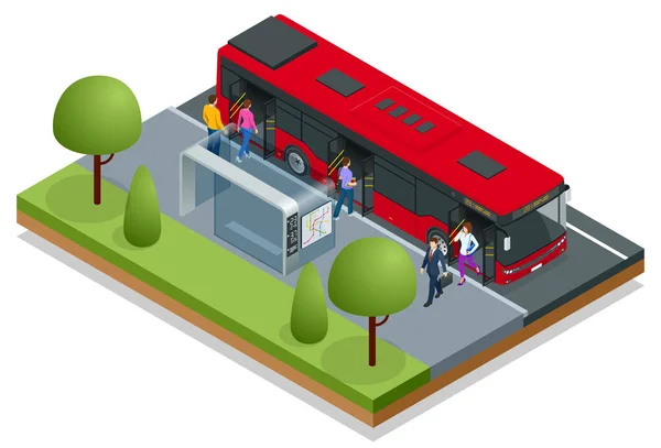 Isometric red City Bus на автобусній зупинці. Люди заходять і виходять з автобуса. Громадський транспорт з водієм і людьми. — стоковий вектор