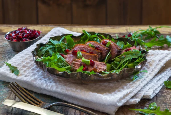 Salată crocantă de rață caldă — Fotografie, imagine de stoc