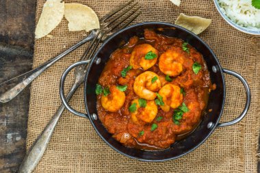 Ev yapımı karides curry