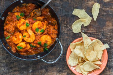 Ev yapımı karides curry