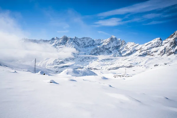 Italienische Alpen im Winter — Stockfoto