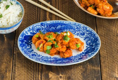 Sichuan usulü karides