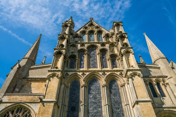 Vista hacia arriba de la Catedral de Ely, Cambridgeshire, Reino Unido — Foto de Stock
