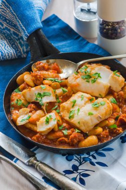 Cod ve chorizo güveç