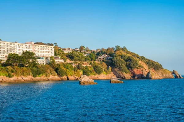 Vista de la costa y el mar en Torquay, Devon Sur — Foto de Stock