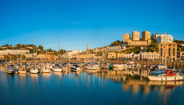 Güney Devon, İngiltere Torquay limanının panoramik görünüm — Stok fotoğraf