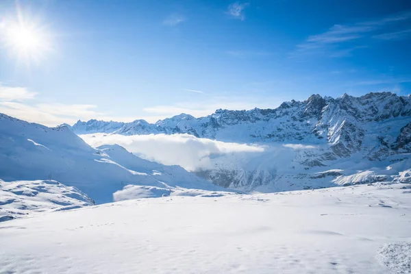 Alpii italieni iarna — Fotografie, imagine de stoc