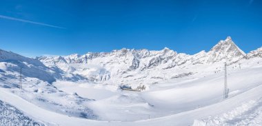 Kışın İtalyan Alpleri